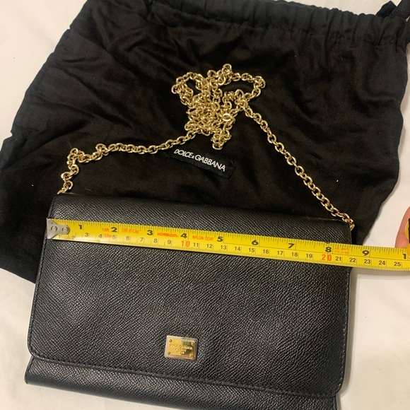 Dolce & Gabbana black leather clutch/cross body bag with gold chain strap - Picture 6 of 8